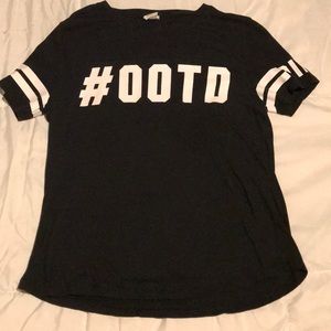 Victoria’s Secret Pink #OOTD T-shirt Size L